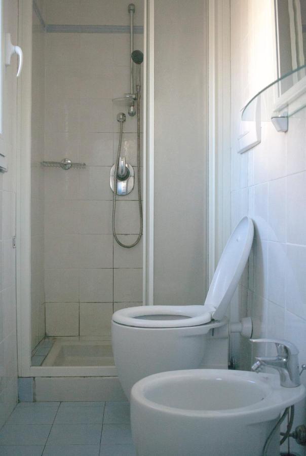 Apartament Via Colombo Marina di Massa Zewnętrze zdjęcie